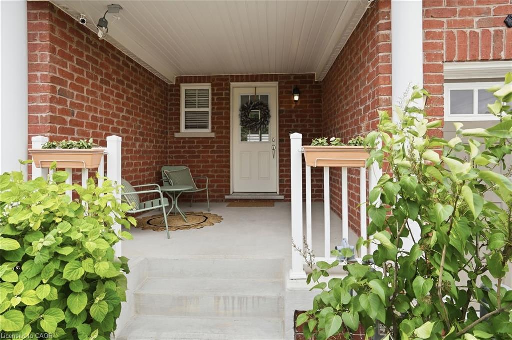 242 Waterbrook Lane Property Photo 4
