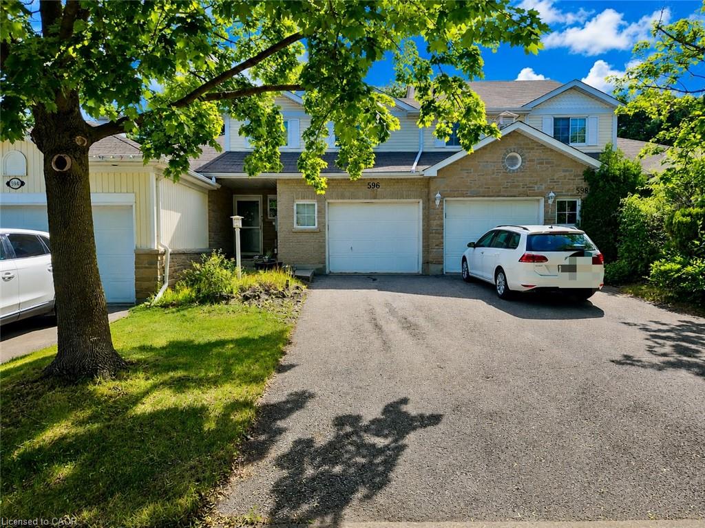 596 Spinnaker Crescent Property Photo 1
