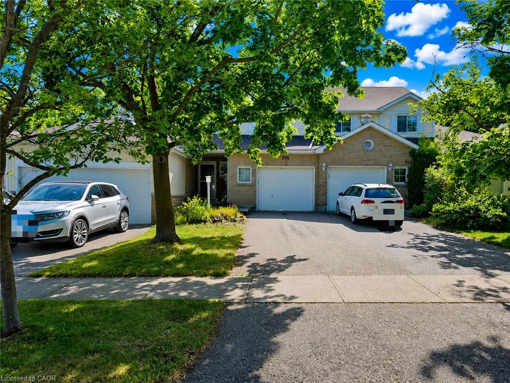 596 Spinnaker Crescent Property Photo 2