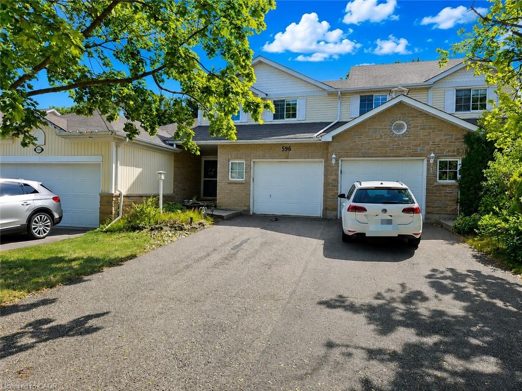 596 Spinnaker Crescent Property Photo 4