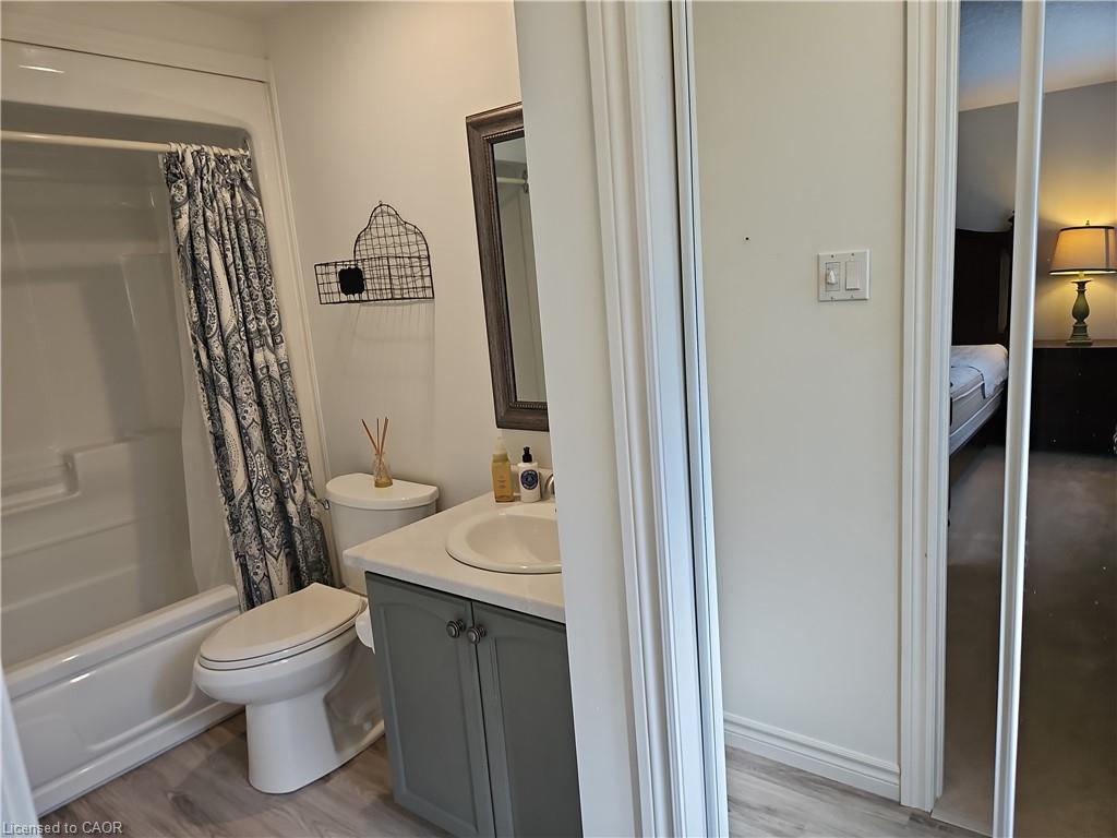 596 Spinnaker Crescent Property Photo 26