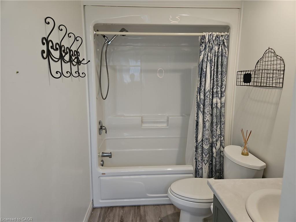 596 Spinnaker Crescent Property Photo 28