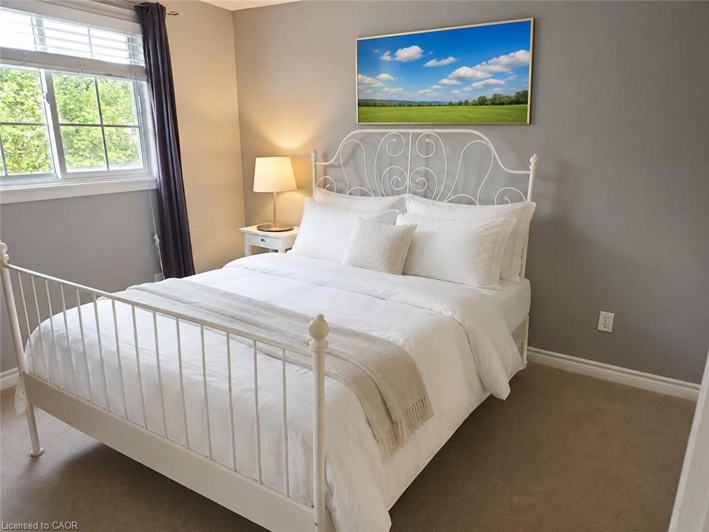 596 Spinnaker Crescent Property Photo 31