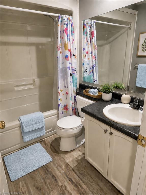 596 Spinnaker Crescent Property Photo 35