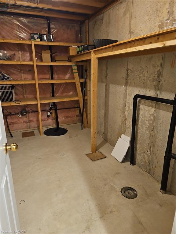 596 Spinnaker Crescent Property Photo 43