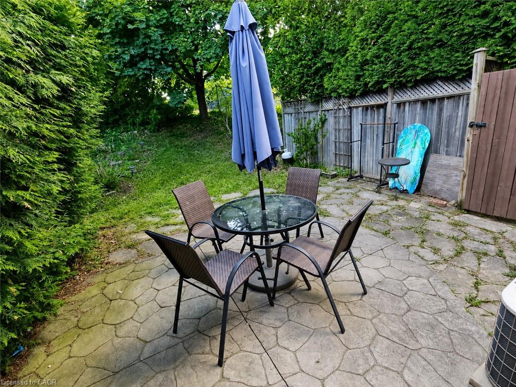 596 Spinnaker Crescent Property Photo 44