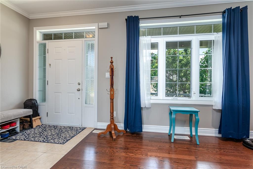 52 Peterson Street Property Photo 7