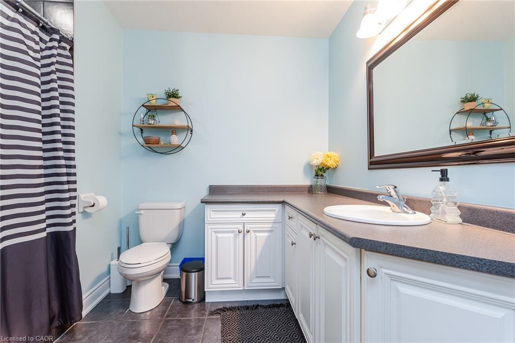 52 Peterson Street Property Photo 20