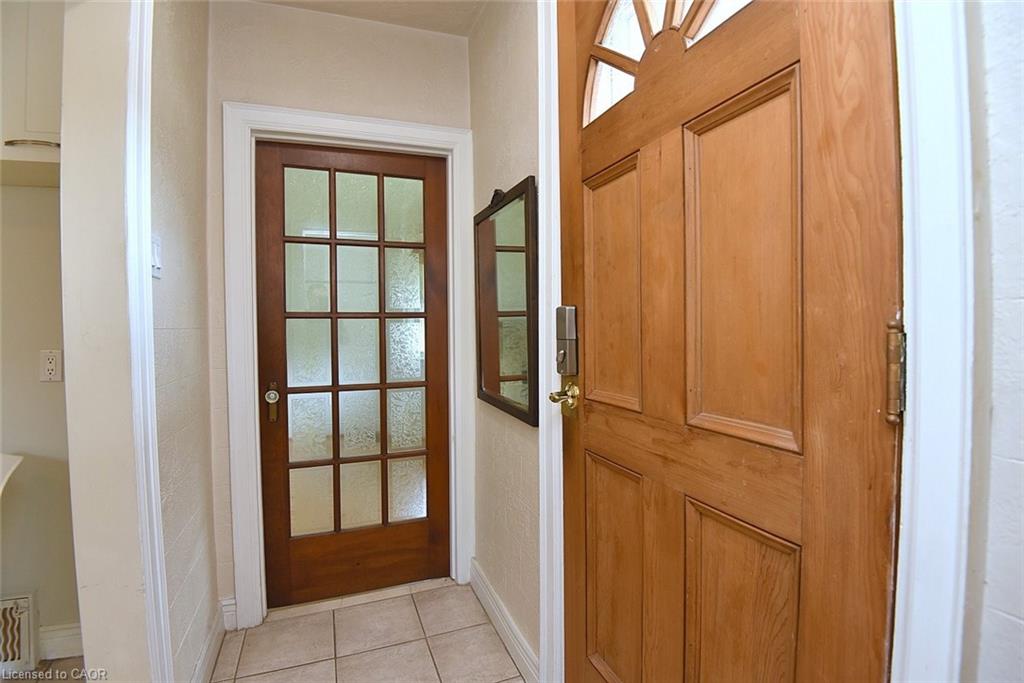 603 Upper Wentworth Street Property Photo 3