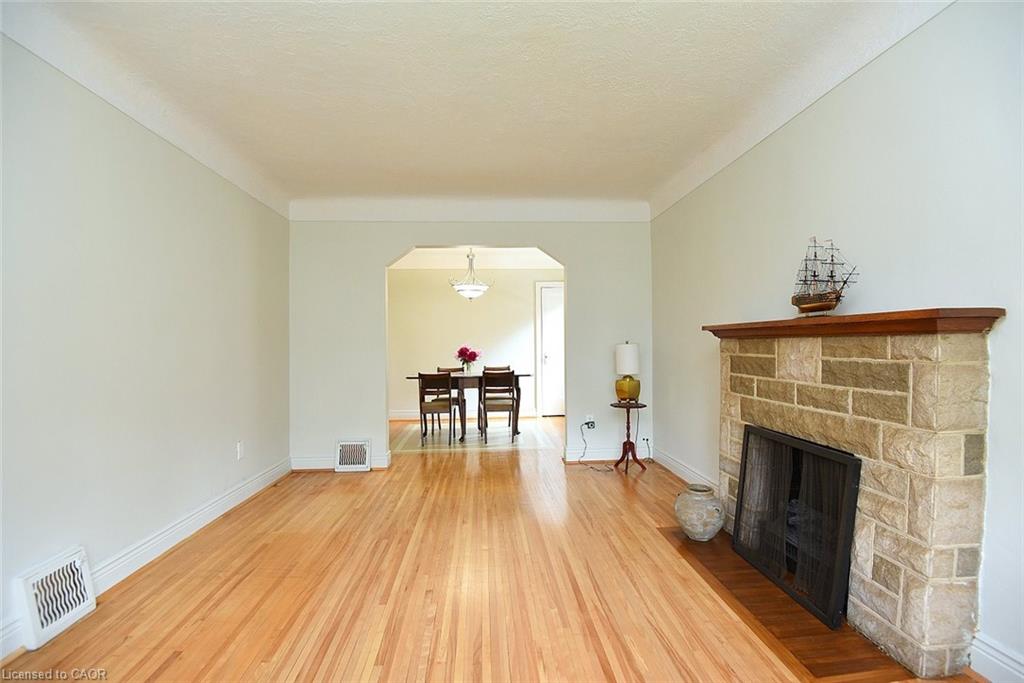 603 Upper Wentworth Street Property Photo 6