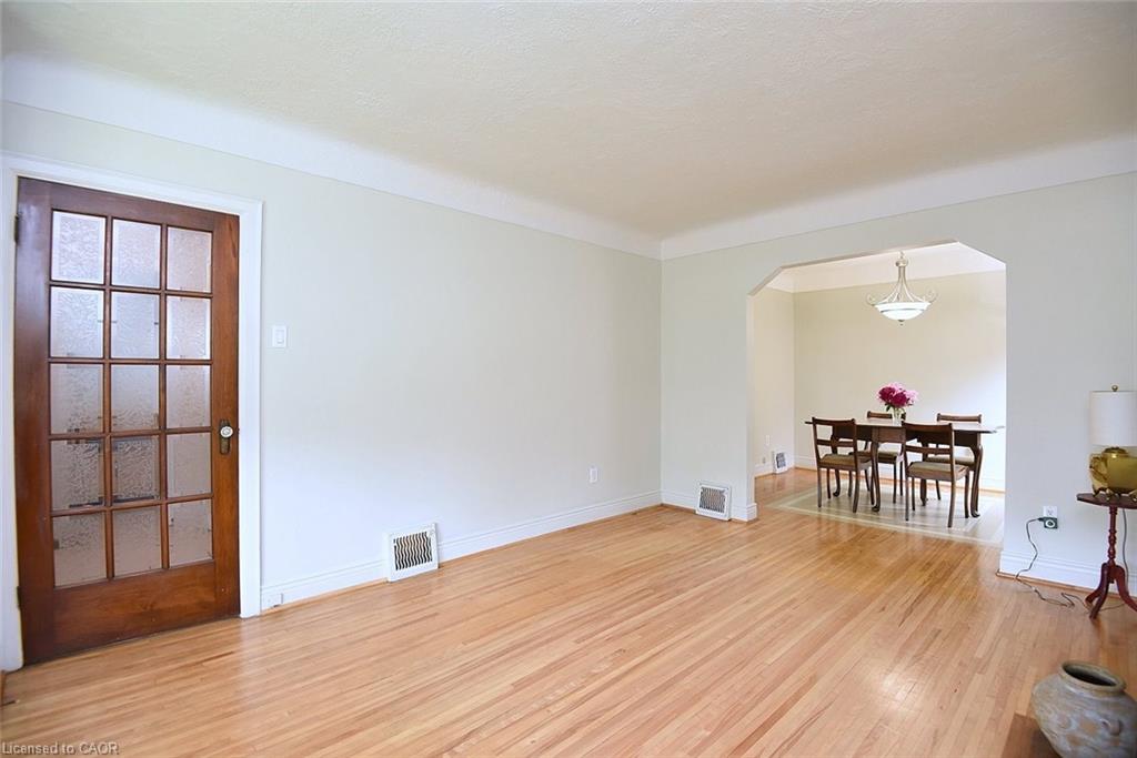 603 Upper Wentworth Street Property Photo 8