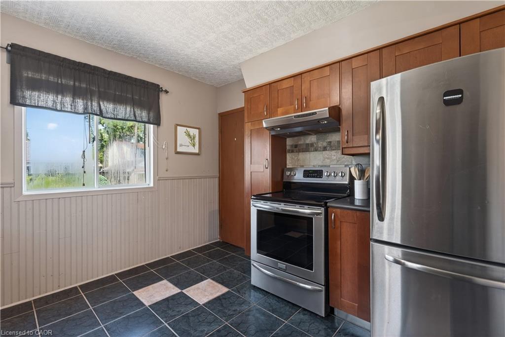71 Scholfield Avenue S Property Photo 19