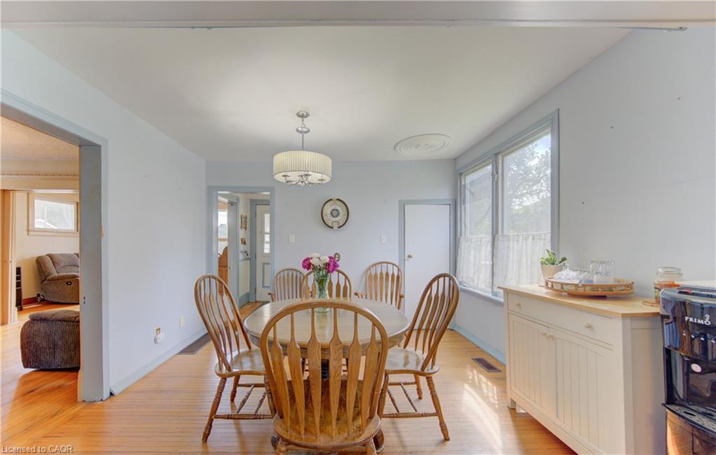 37 Baird Street S Property Photo 9