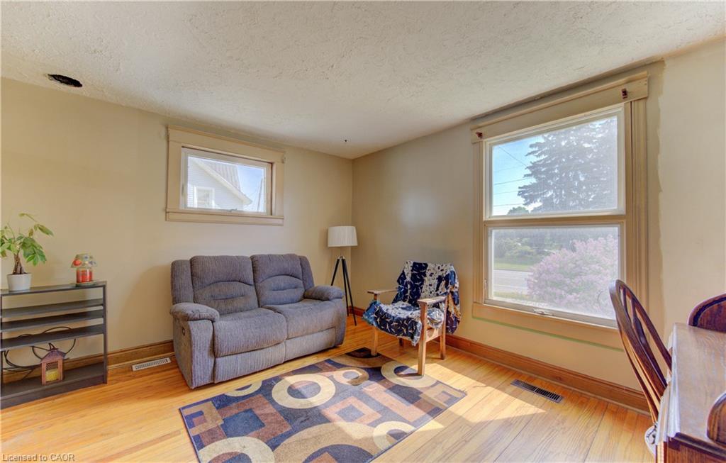 37 Baird Street S Property Photo 16
