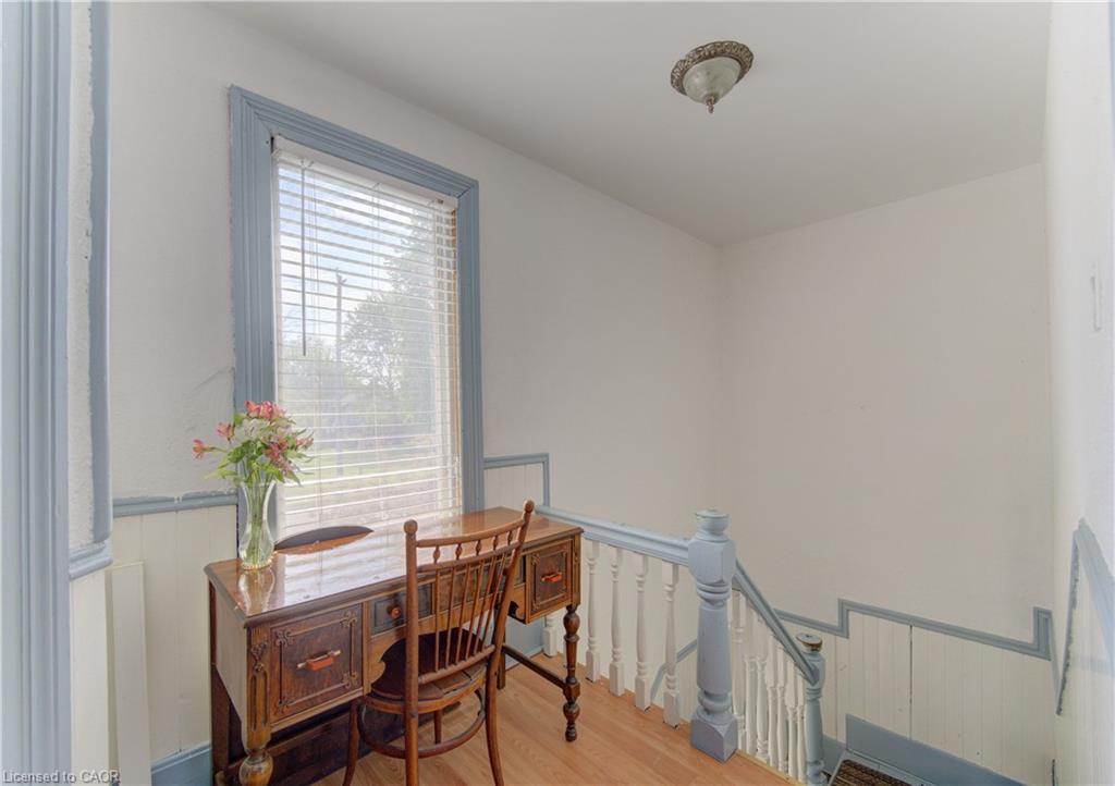 37 Baird Street S Property Photo 26