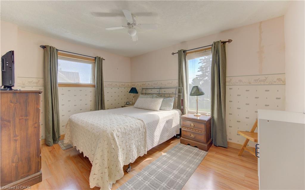 37 Baird Street S Property Photo 27