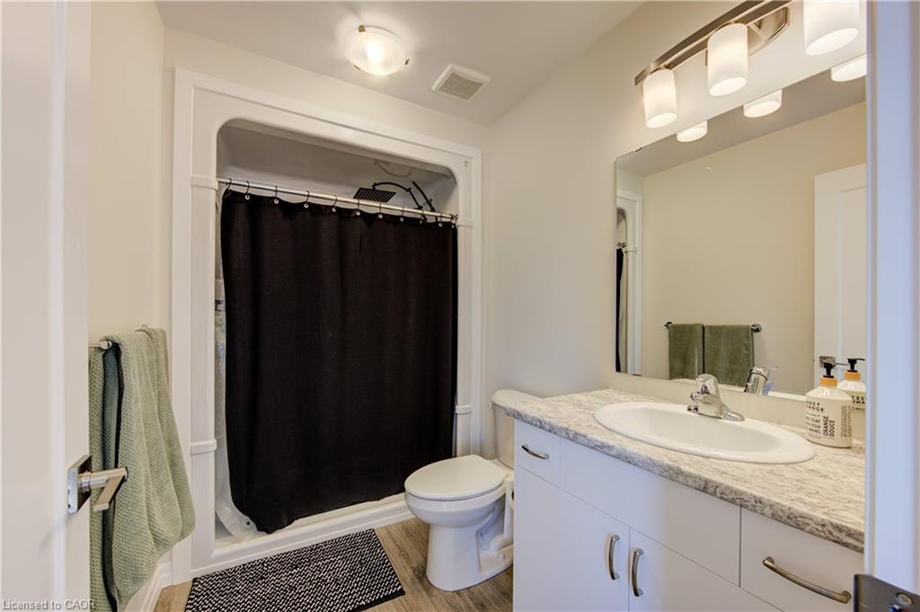 38 Canary Street Property Photo 28