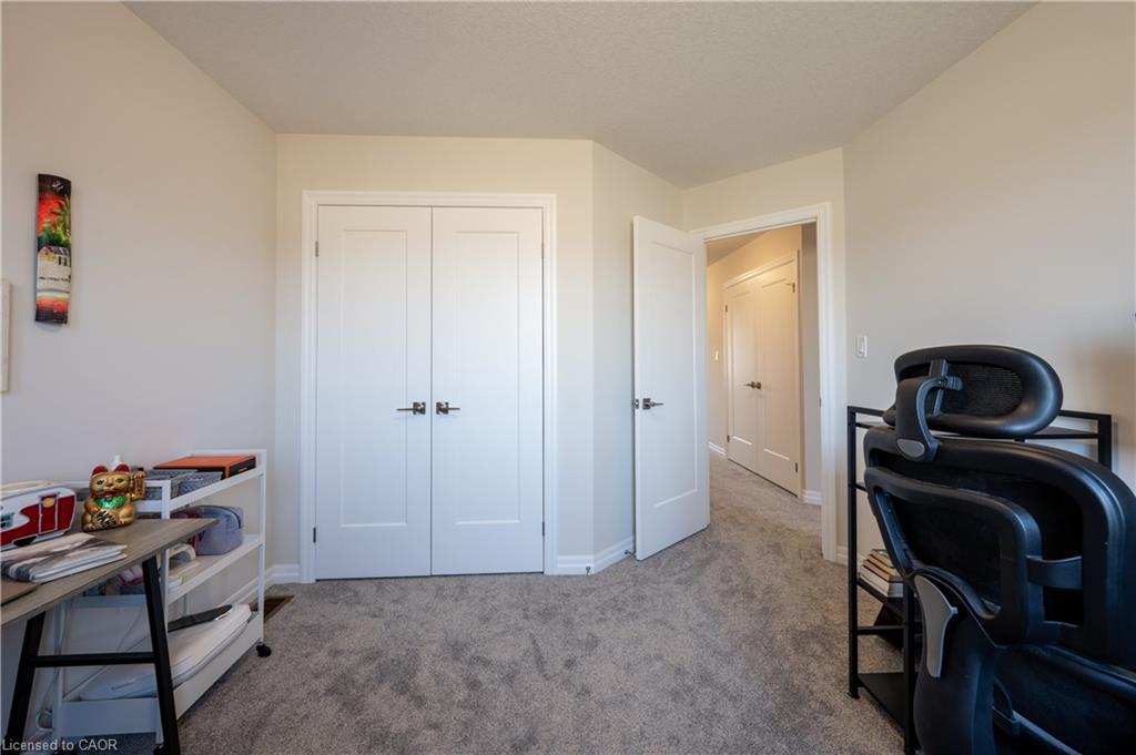 38 Canary Street Property Photo 33