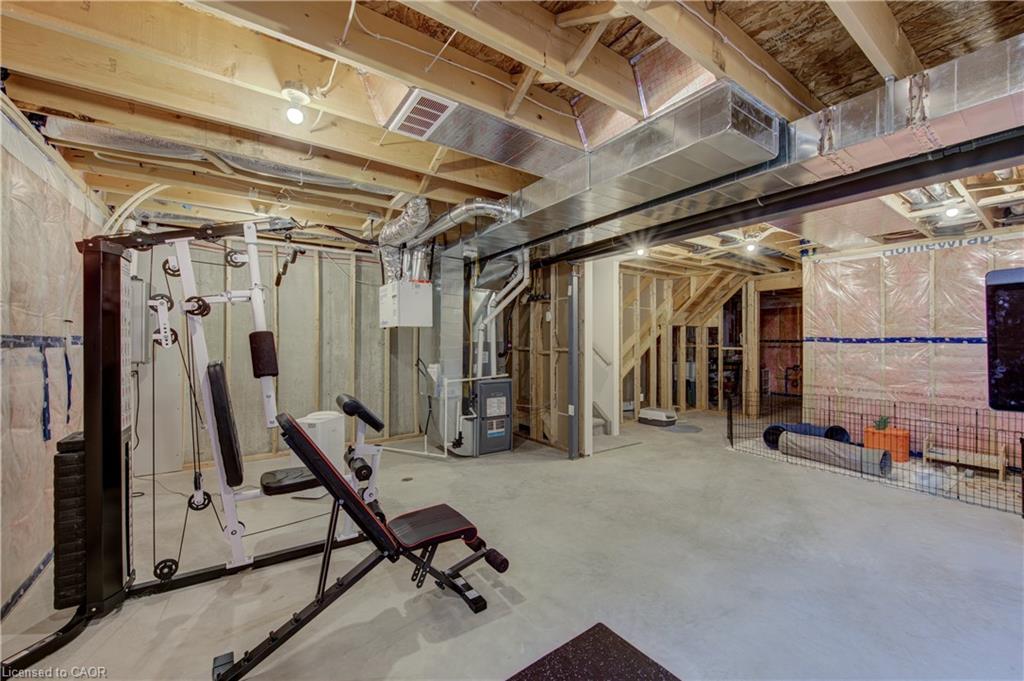 38 Canary Street Property Photo 44