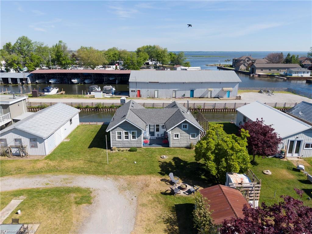 44 Erie Boulevard Property Photo 1
