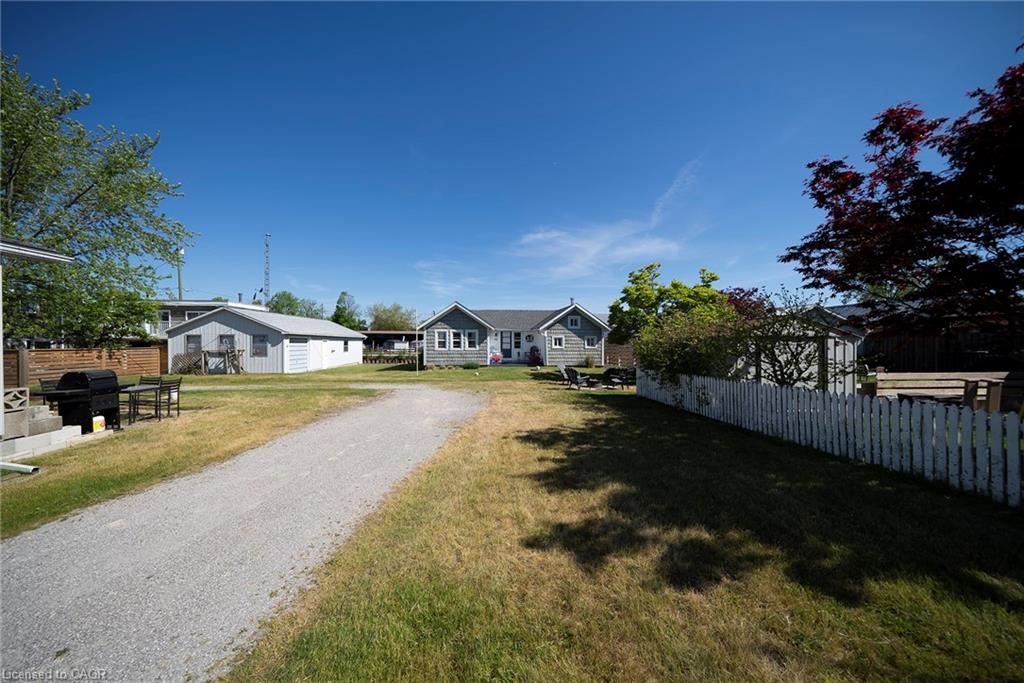 44 Erie Boulevard Property Photo 8