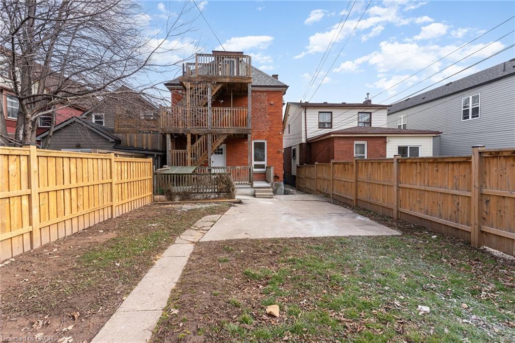 291 Emerald Street N Property Photo 19