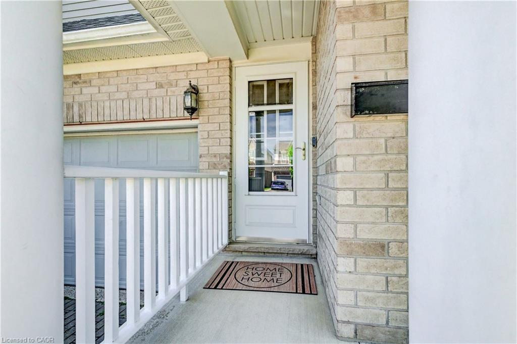 699 Commonwealth Crescent Property Photo 3