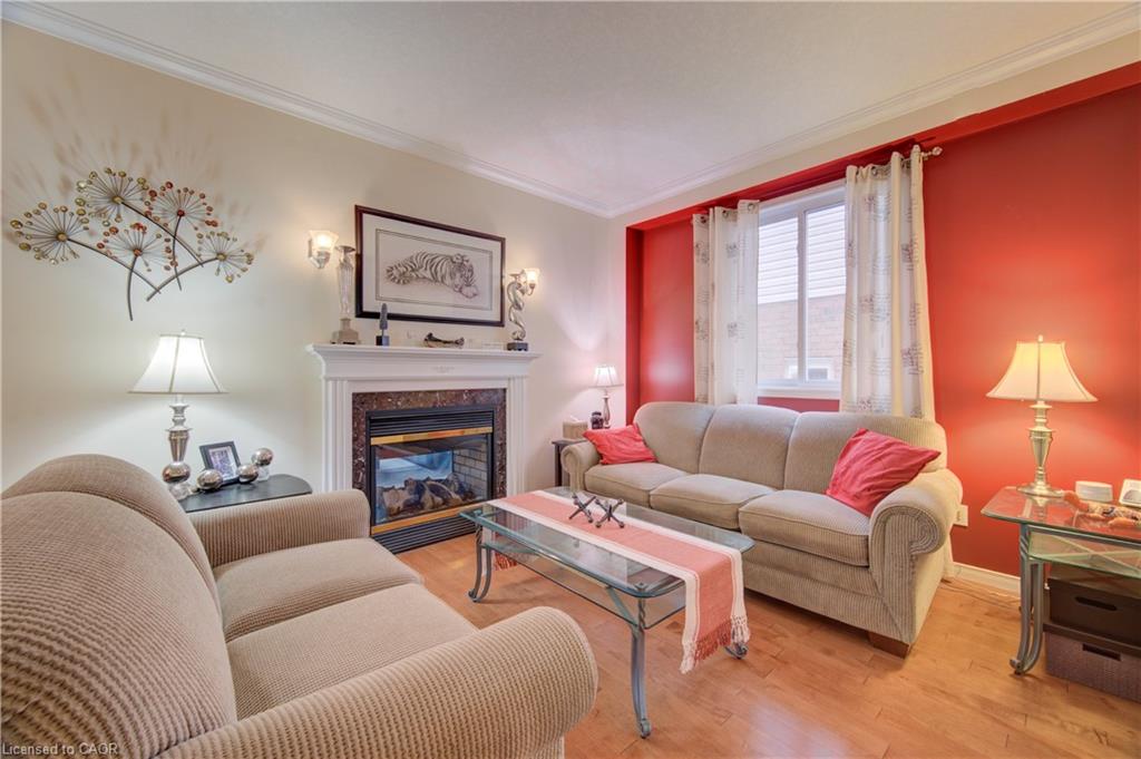 699 Commonwealth Crescent Property Photo 5