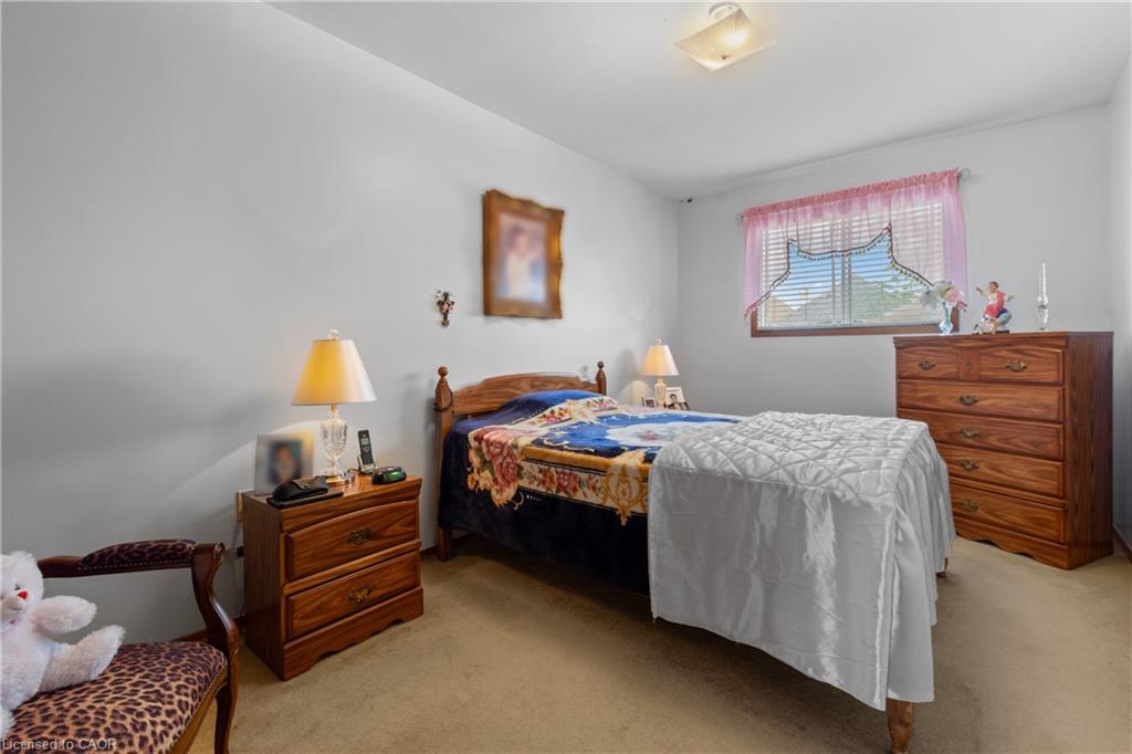 202 Ray Street N Property Photo 21