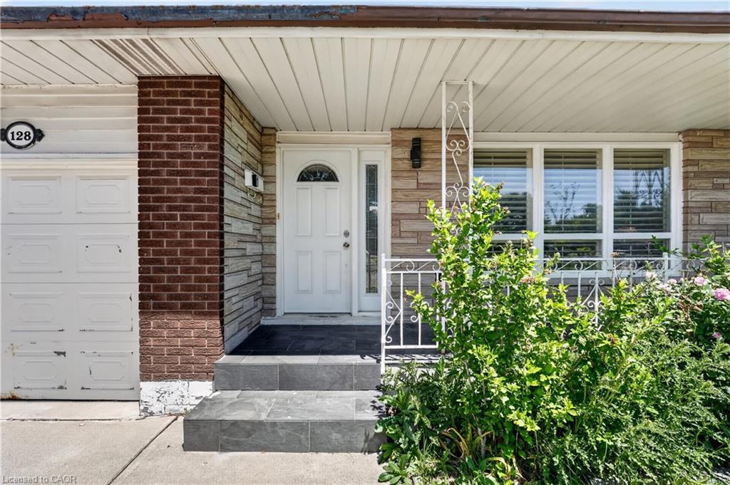 128 Hadeland Avenue Property Photo 3