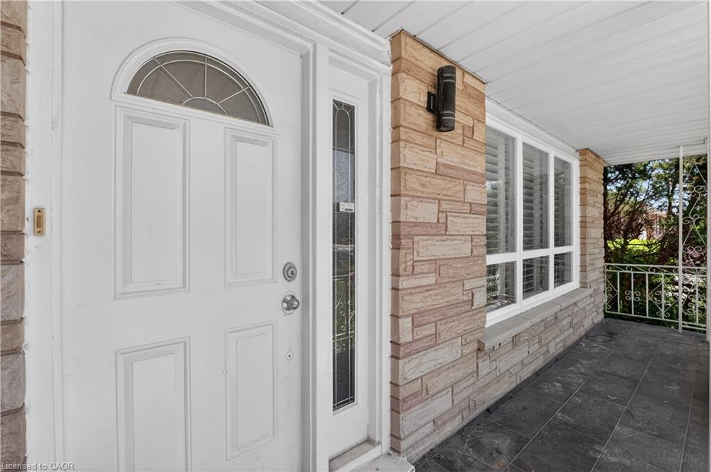 128 Hadeland Avenue Property Photo 4