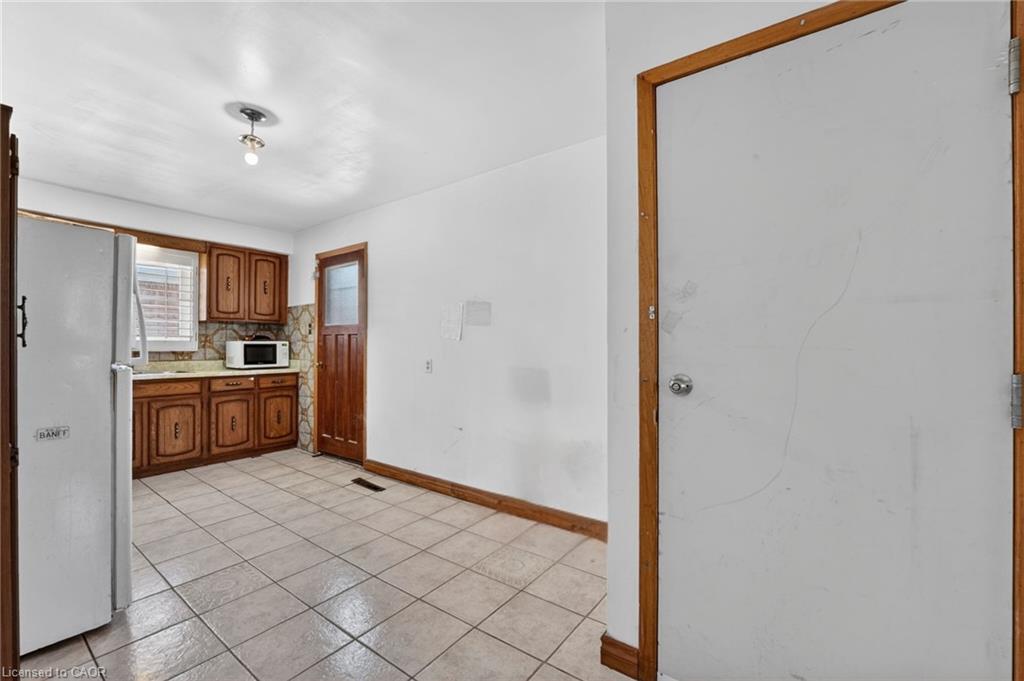 128 Hadeland Avenue Property Photo 11
