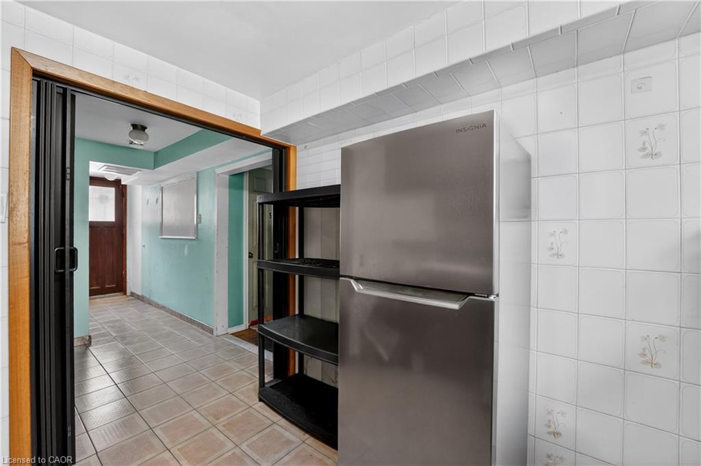 128 Hadeland Avenue Property Photo 26