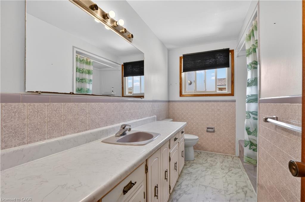 128 Hadeland Avenue Property Photo 29