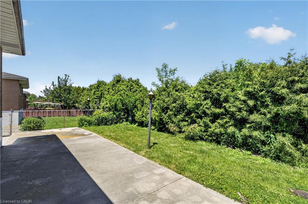 128 Hadeland Avenue Property Photo 33