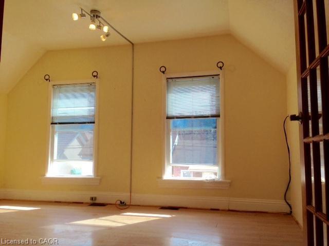 269 Cannon Street E Property Photo 14