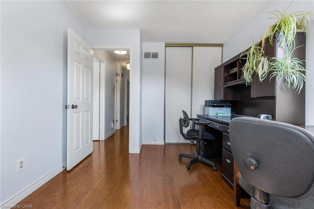 4107 Rolling Valley Drive Property Photo 25