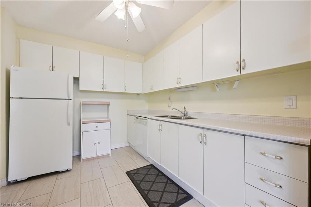 211-65 Westmount Road Property Photo 21