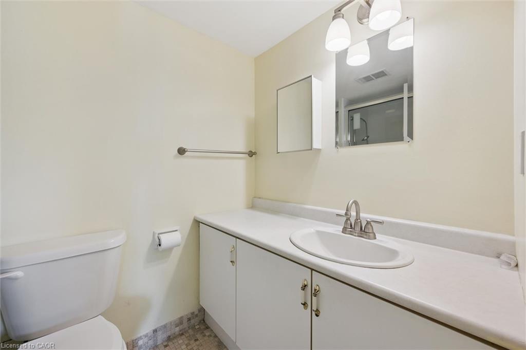 211-65 Westmount Road Property Photo 27
