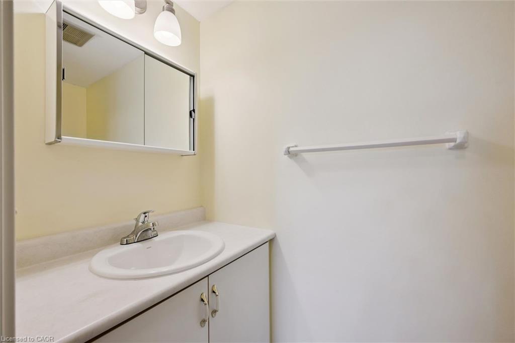 211-65 Westmount Road Property Photo 34