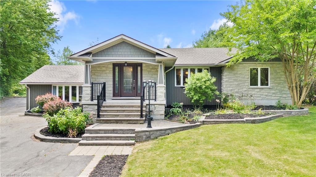404 Hamilton Drive Property Photo 2