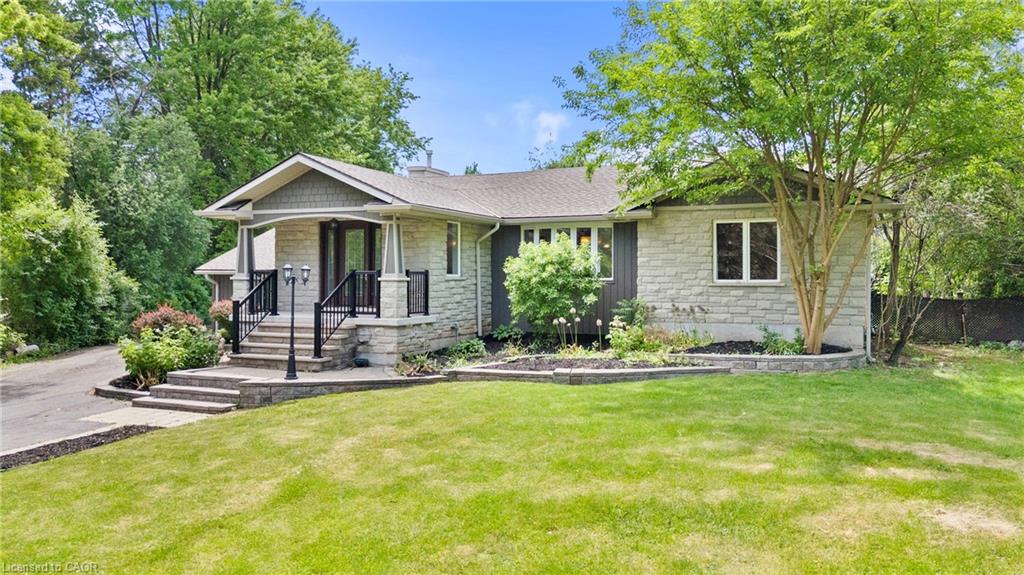 404 Hamilton Drive Property Photo 3