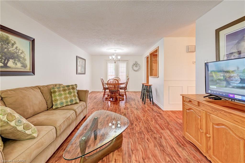 3 Parkland Crescent Property Photo 6