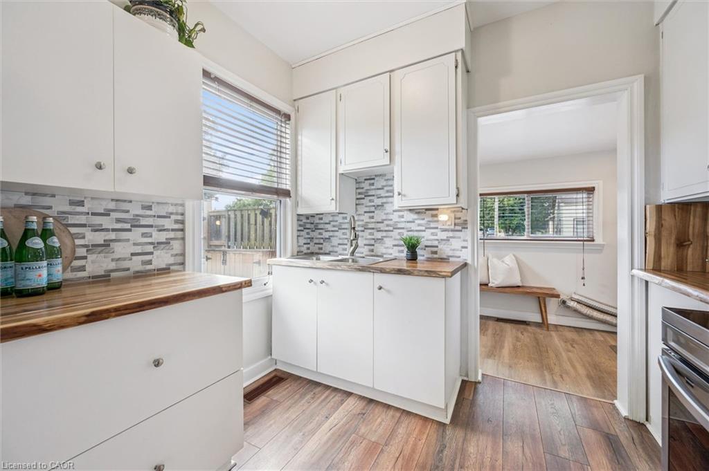 8 Cross Street Property Photo 13