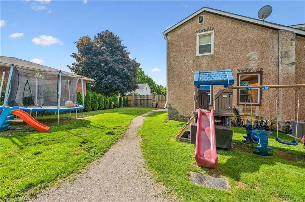 8 Cross Street Property Photo 29