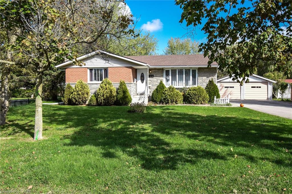 725 Cross Street W Property Photo 1