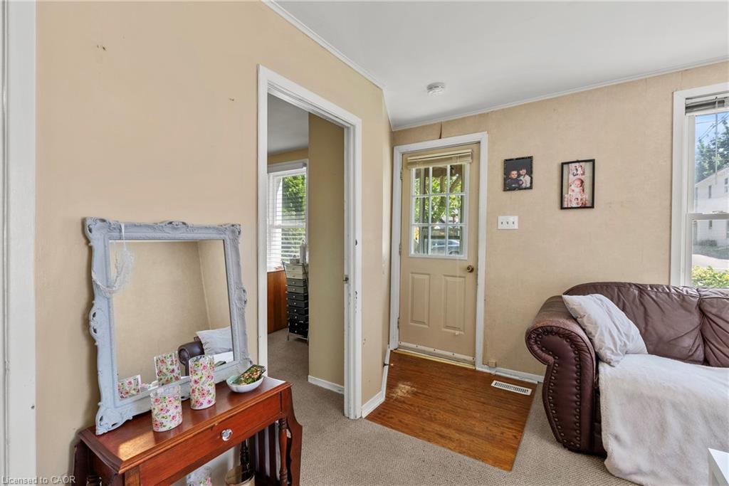 25 Bessey Street Property Photo 6