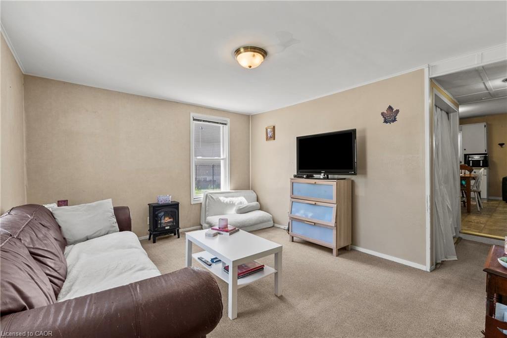 25 Bessey Street Property Photo 9