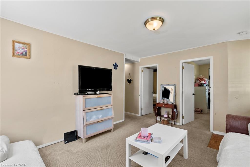 25 Bessey Street Property Photo 10