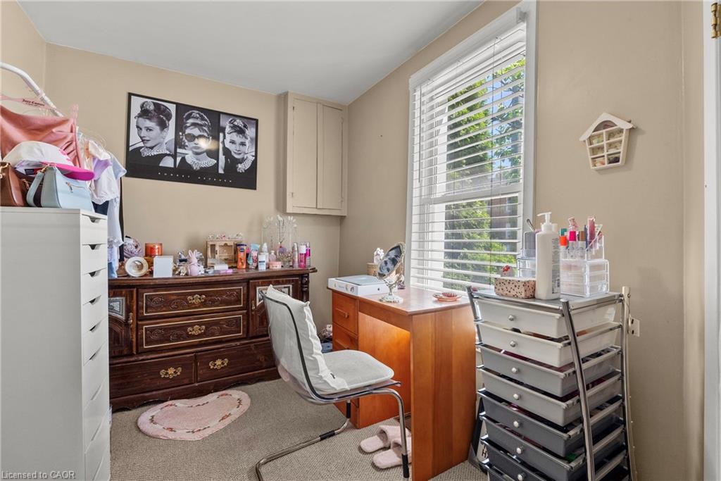 25 Bessey Street Property Photo 11